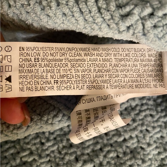 P030 FOREVER 21 Cropped Cable Sweater Sz XL - Picture 4 of 4